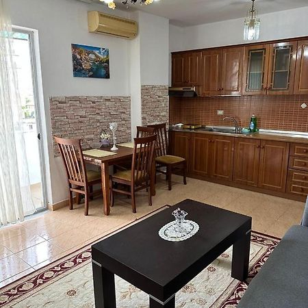 Cozy Apartment In The City Center Shkodër Exteriör bild