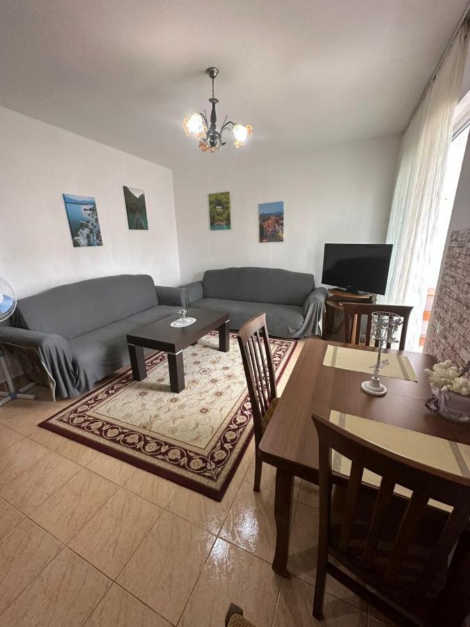 Cozy Apartment In The City Center Shkodër Exteriör bild