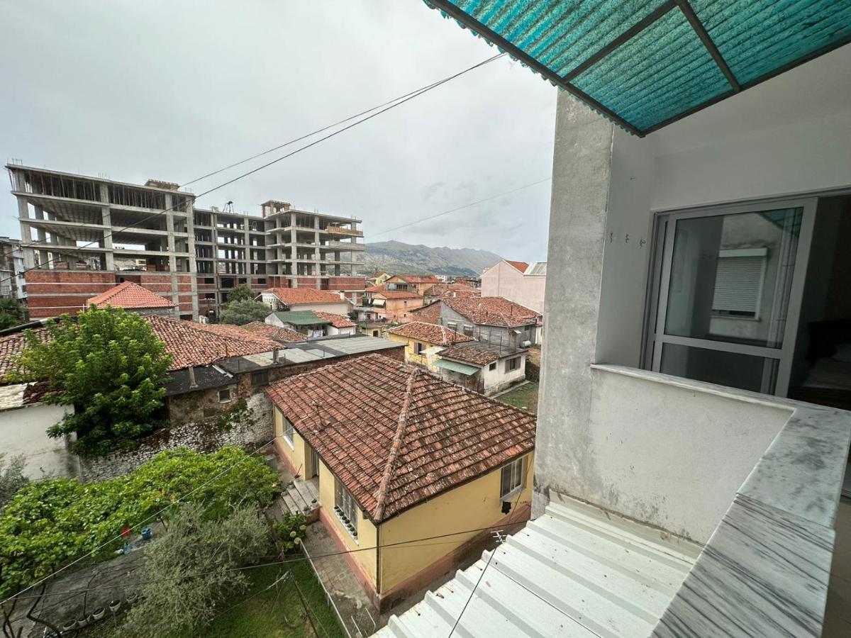 Cozy Apartment In The City Center Shkodër Exteriör bild